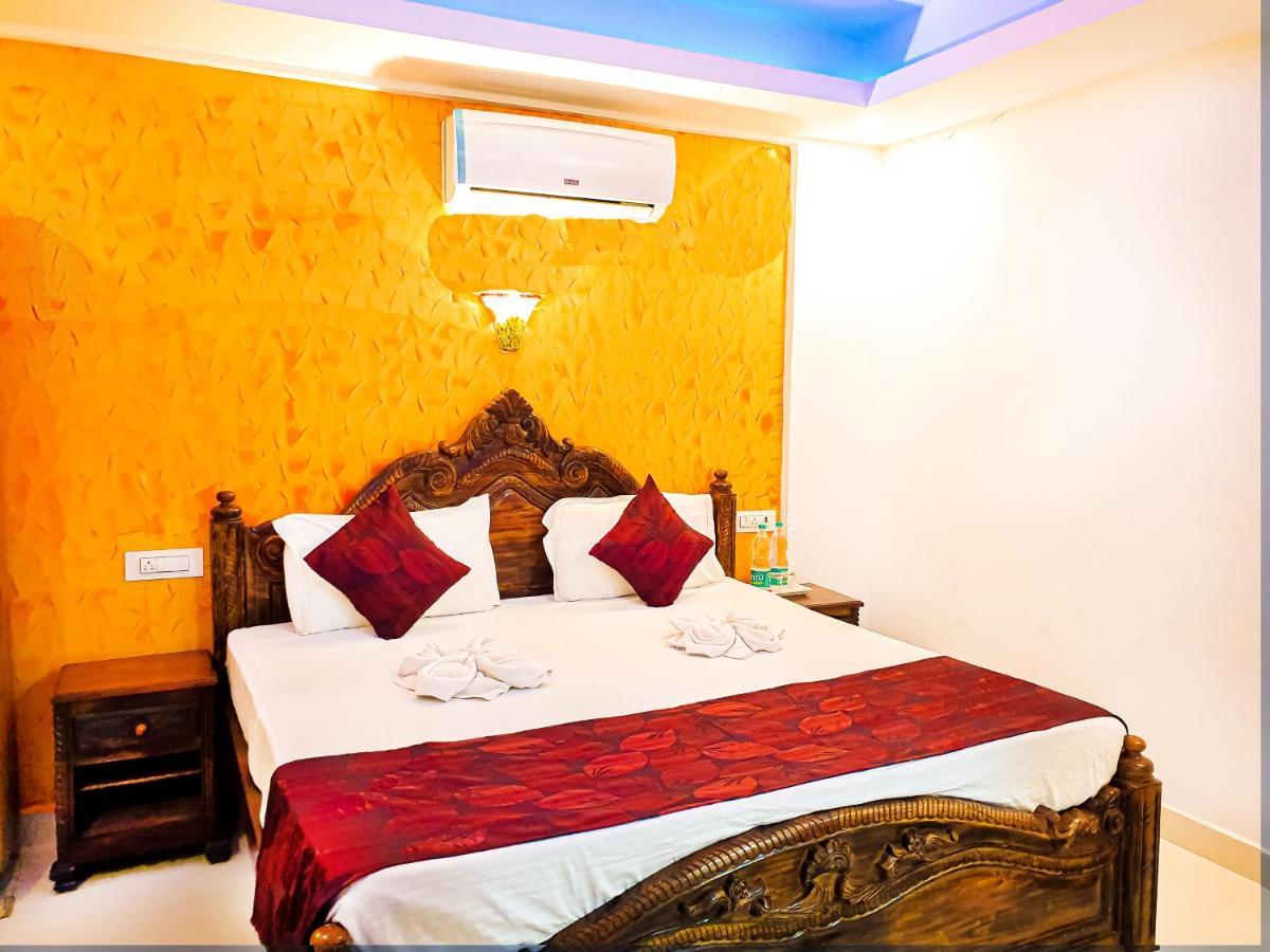 Casa Salvador Hotell Calangute Exteriör bild